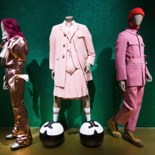 Fashioning Masculinities: The Art of Menswear. Μια έκθεση στο Victoria & Albert για την ιστορία, την τέχνη και την εξέλιξη του ανδρικού ρούχου. 