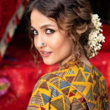 Η Elli AvrRam στο Bollywood