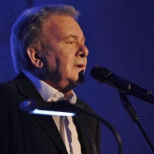 Μανώλης Μητσιάς 