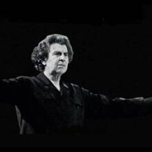 mikis-theodorakis-thriskeia-mou-einai-i-ellada.jpg