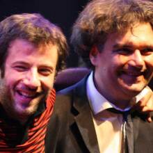 Ο Παναγιώτης Καλαντζόπουλος συνομιλεί με τον Κωστή Μαραβέγια