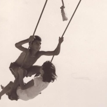 «Cruise: Α floating archive - Έκθεση του ανέκδοτου αρχείου του Βασίλη Κοφινά» στην Γκαλερί Χατζηκυριάκος-Γκίκας