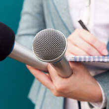 microphone-journalism.jpg