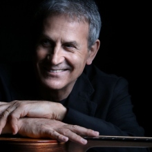 Γιώργος Νταλάρας