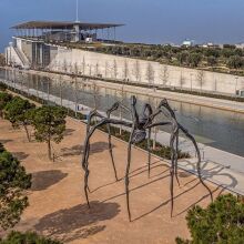 Το τεράστιο γλυπτό αράχνη «Maman» της Louise Bourgeois στο ΚΠΙΣΝ