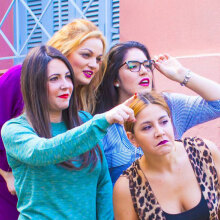 Las idiotas