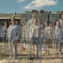 Οι «7 κόρες της Εύας» σε σκηνοθεσία Κώστα Φιλίππογλου στο Studio Μαυρομιχάλη