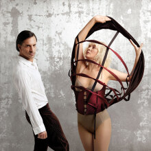 Reigen - Δέκα διάλογοι για το Σεξ. Σκην. Αλίκη Δανέζη Knutsen με τη Θ. Τζήμου & το Γ. Χρανιώτη. Στο Θησείον-Ένα Θέατρο για τις τέχνες © Πάτροκλος Σκαφίδας