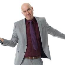 Καφρόκρεμα, σταντ-απ μονόλογος του Δημήτρη Δημόπουλου