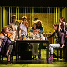 Top girls. Caryl Churchill. Σκηνοθεσία: Θωμάς Μοσχόπουλος. θέατρο ΠΟΡΤΑ