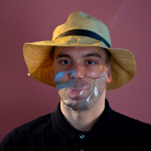 oi stratiwtes, idryma michalis kakoyiannis