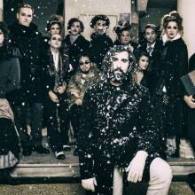 «Συμφορά από το πολύ μυαλό» στο Θέατρο της Οδού Κυκλάδων