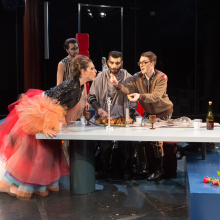 «Ο Μπίντερμαν και οι εμπρηστές» στο Θέατρο REX