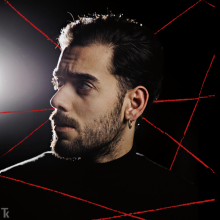 Ο Γιώργος Χουβαρδάς στη μουσική σκηνή Σφίγγα