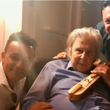 Κωνσταντίνος & Ματθαίος Τσαχουρίδης: «Μίκης, ο Ευξείνιος»