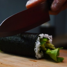 Η «σούσι τρομοκρατία» είναι η νέα viral τάση στα κοινωνικά δίκτυα που σκορπά τον φόβο για την ασφάλεια των τροφίμων στην Ιαπωνία.