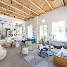 twos concept store paros