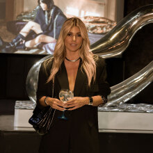 Minas Unchained party