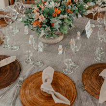 Πώς οργανώνεις με τον καλύτερο τρόπο ένα τραπέζι στο σπίτι για φίλους