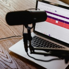 Αλλαγή γλώσσας και προφοράς των ηθοποιών για ψυχαγωγία προσιτή σε όλους