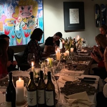 Πώς να οργανώσετε το πιο κομψό αλλά καθόλου βαρετό dinner party