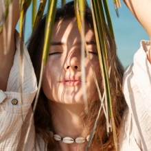 Beach Beauty: Οι 8 βασικοί κανόνες για υγιή επιδερμίδα στην παραλία