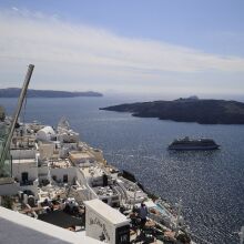 Σαντορίνη: Επιχείρηση «Κρουαζιέρα θα σε πάω» από την ΑΑΔΕ - Οι ελεγκτές παρίσταναν τους τουρίστες