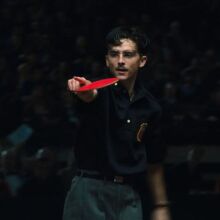 Marty Supreme: Ο Τιμοτέ Σαλαμέ στον κόσμο του πινγκ πονγκ, σε ρόλο που τον τοποθετεί μεταξύ των φαβορί για Όσκαρ - Δείτε το τρέιλερ της ταινίας. 