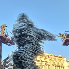 Ο καθαρισμός του εμβληματικού «Δρομέα» μέσα από εικόνες 