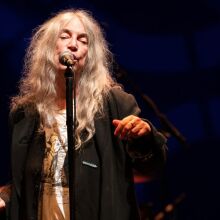 Η Πάτι Σμιθ στο Δημοτικό Θέατρο Λυκαβηττού τον ερχόμενο Μάιο