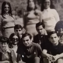 Το Μπραχάμι αλλιώς. Ιστορίες από τους Imaginistes: το βιβλίο των εκδόσεων Ευώνυμος για τη γειτονιά και την παρέα της Αθήνας - Ο Χρίστος Πιπίνης και ο Χάρης Κατσιμίχας θυμούνται και γράφουν.