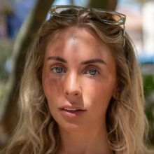 Μπόνι Μπλου: Η Βρετανίδα δημιουργός περιεχομένου ενηλίκων συνελήφθη στην Ινδονησία για παραγωγή πορνογραφικού υλικού - Η ποινή που αντιμετωπίζει