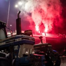 Κινητοποιήσεις αγροτών: Τρακτέρ από το μπλόκο της Νίκαιας στο κέντρο της Λάρισας - Στόχευσαν γραφεία βουλευτών ενόψει της κρίσιμης αυριανής συνέλευσης.