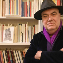 Βασίλης Χατζηϊακώβου: «Στη δεκαετία του ’80 στη Σόλωνος δεν κανονιζόταν κάτι – συνέβαινε»