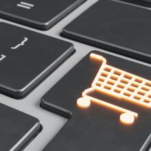 Σχεδόν 8 στους 10 Έλληνες αγοράζουν από πλατφόρμες εκτός ΕΕ, κυρίως λόγω χαμηλών τιμών, παρά τις ανησυχίες για ποιότητα και ασφάλεια.