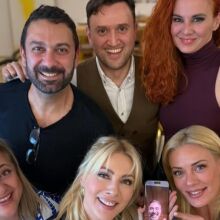 Στο Πάρα Πέντε: Οι πρωταγωνιστές είδαν μαζί το reunion της σειράς - Σε βιντεοκλήση ο Γιώργος Καπουτζίδης