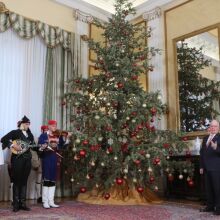 Κάλαντα Χριστουγέννων στον Πρόεδρο της Δημοκρατίας Κ. Τασούλα