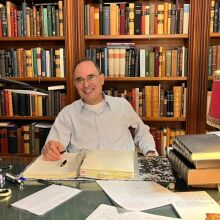 Ήρκος Αποστολίδης: Δεν μπορώ να βγάλω ένα βιβλίο όποτε θέλει ο εκδότης ή το αναγνωστικό κοινό