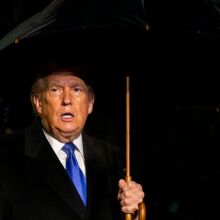 Γιατί ο Τραμπ αποφάσισε να μην χτυπήσει το Ιράν -  Το SMS από την Τεχεράνη και τα τηλεφωνήματα των Αράβων