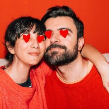 Κουτάλια αγάπης, όρκοι ζωής και λουλούδια - Παράξενες και ρομαντικές παραδόσεις του Αγίου Βαλεντίνου ανά τον κόσμο