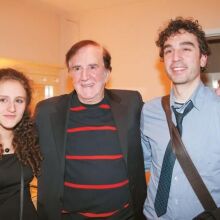 O Γιώργος Κωνσταντίνου με τα παιδιά του