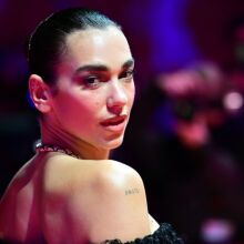 Η Ντούα Λίπα καταγγέλλει ότι η συζήτηση για τα αρχεία Έπσταϊν αγνοεί τα θύματα και «σκεπάζει» την πραγματική φύση των εγκλημάτων σε βάρος ανήλικων κοριτσιών