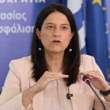 Η Νίκη Κεραμέως παρουσιάζει τον νέο κατώτατο μισθό από 1η Απριλίου