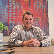 Στο μυαλό του Θάνου Παπαδημητρίου: Ένας παλιός «κατσαβιδάκιας» στο τιμόνι της ελληνικής τεχνητής νοημοσύνης  