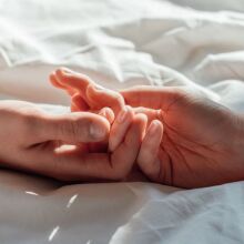 Νέα μελέτη εξηγεί γιατί οι γυναίκες μετανιώνουν περισσότερο τα εφήμερα ερωτικά περιστατικά - Kαι γιατί αυτό δεν έχει καμία σχέση με τη βιολογία.