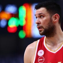 Κώστας Παπανικολάου