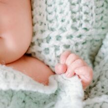 Πύργος: Συγκλονισμένη η διοικήτρια του Καραμανδάνειου με τη βάναυση κακοποίηση του βρέφους