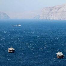 Πλοία στα Στενά του Ορμούζ