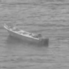 ΗΠΑ: Δύο νεκροί σε επιχείρηση του στρατού κατά «ναρκοπλοίων» στον Ειρηνικό - Πληθαίνουν οι καταγγελίες για παραβίαση διεθνούς δικαίου από την κυβέρνηση Τραμπ.