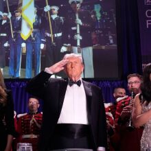 Παγκόσμιοι ηγέτες καταδικάζουν τους πυροβολισμούς στο δείπνο ανταποκριτών του Λευκού Οίκου - Ο Ντόναλντ Τραμπ και οι παρευρισκόμενοι είναι ασφαλείς